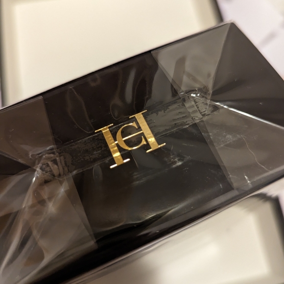 Carolina Herrera Bad Boy Cobalt Eaü de Parfüm - Picture 3 of 4